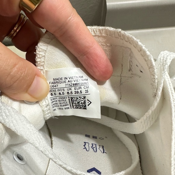 Solid White Converse - Picture 2 of 4